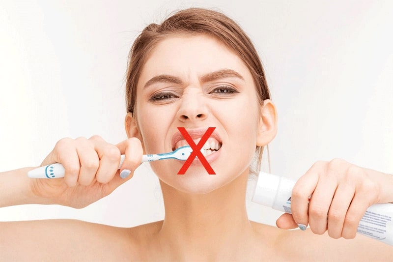 Vệ sinh răng không đúng cách có thể làm mất răng