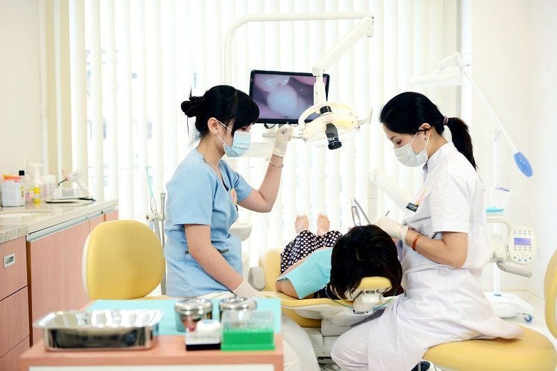 Cách Chăm Sóc Sau Khi Làm Cầu Răng Sứ: Đơn Giản, Dễ Dàng 3