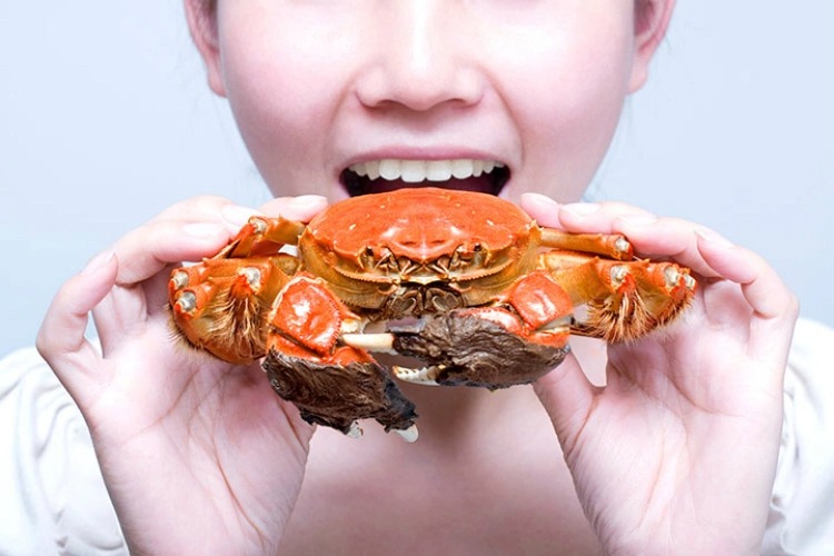 Nhổ Răng Khôn Ăn Cua Được Không? Lưu Ý Sau Khi Nhổ 4