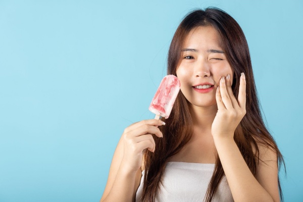 Ăn kem có ảnh hưởng gì đến vết thương không?