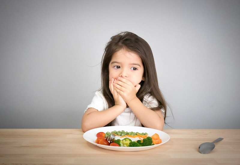 Dấu hiệu nhận biết trẻ bị viêm khớp thái dương hàm